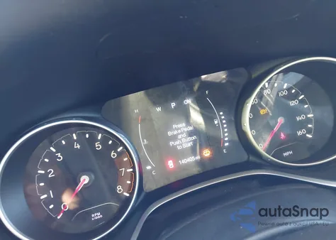 2019 Jeep Compass Altitude Fwd z USA, uszkodzony, nr VIN 3C4NJCBB2KT715726